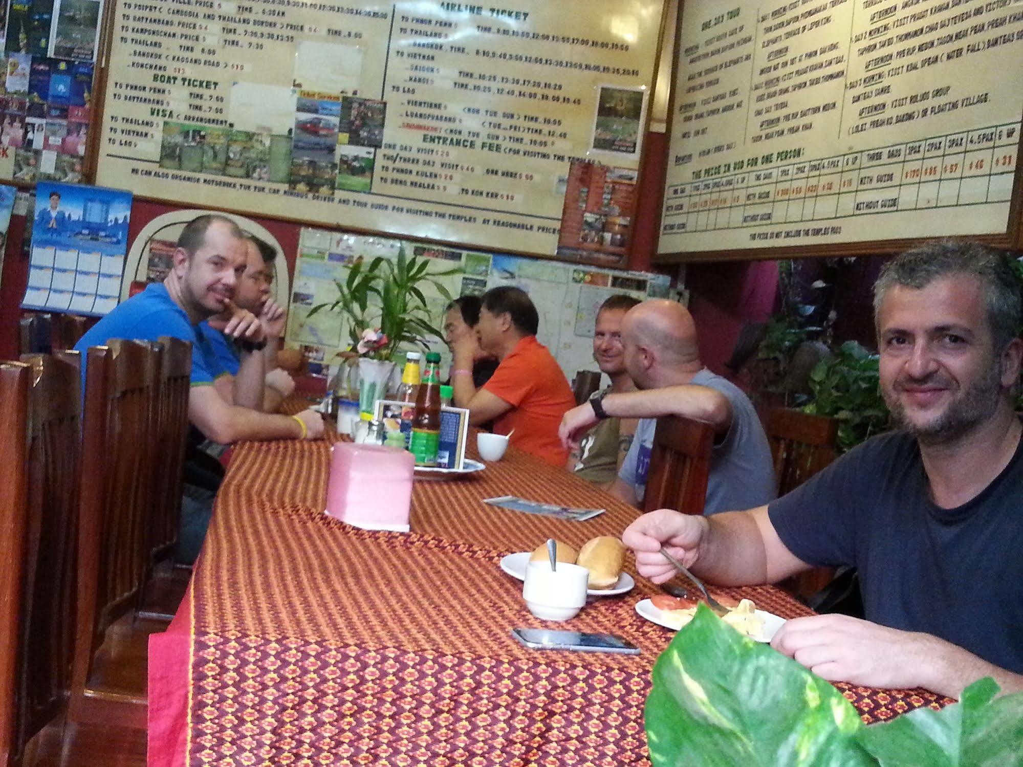 Ta Som Guesthouse&Tour Services Siem Reap Extérieur photo